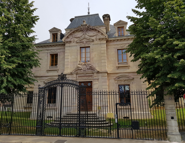 Immeuble de la caisse d'épargne - Villefranche-sur-Saône