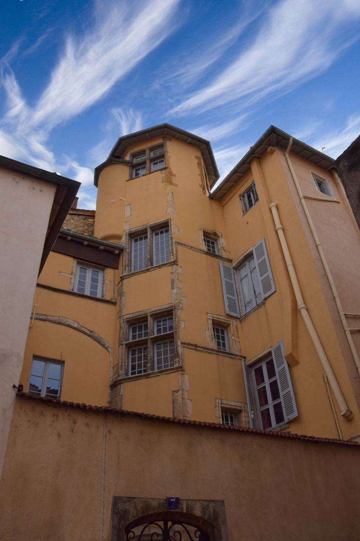 Cour Renaissance - Villefranche-sur-Saône