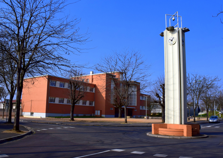 Groupe scolaire F. Buisson - Villefranche-sur-Saône