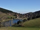 Lac du Ronzey - Le village & la chaîne des Alpes ( Le Mont-Blanc )