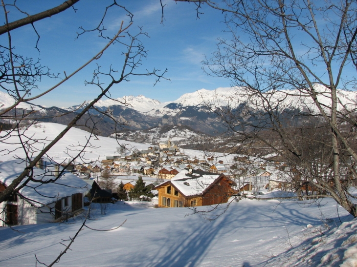 Village d'Albiez prise en descendant du col du Mollard - Albiez-Montrond