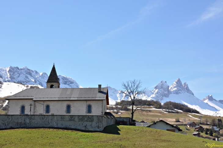 L’église & les Aiguilles d'Arves - Albiez-Montrond