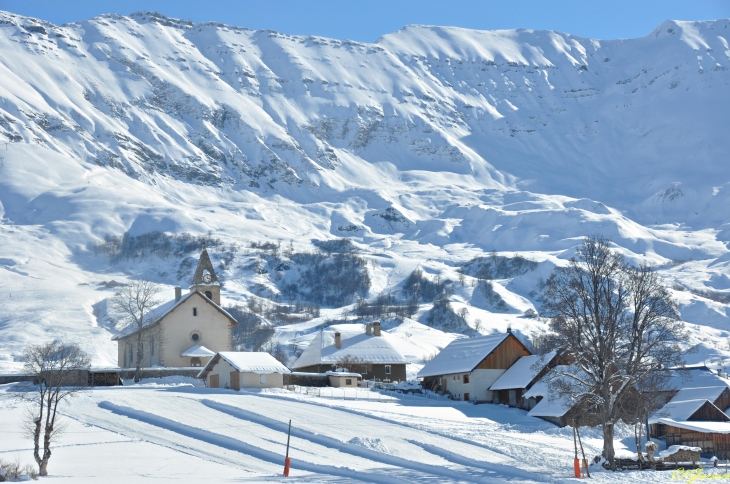 L'eglise - Albiez-Montrond