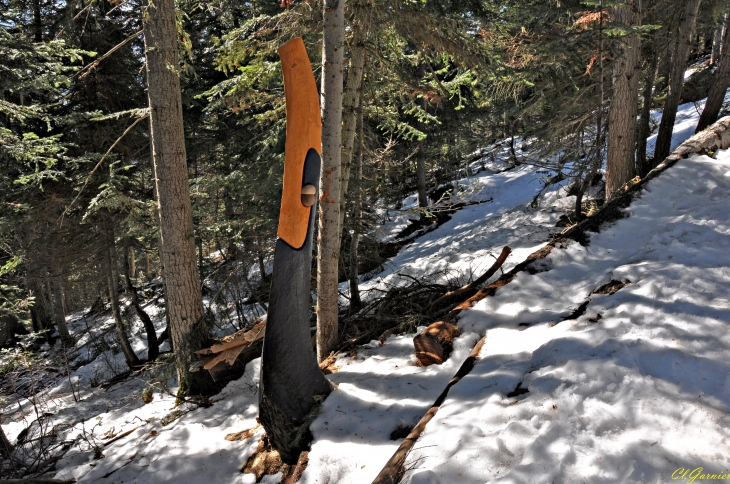 Réparation - Trait de Jupiter - 15è Sculpture de Serge Couvert - Forêt d'Aussois