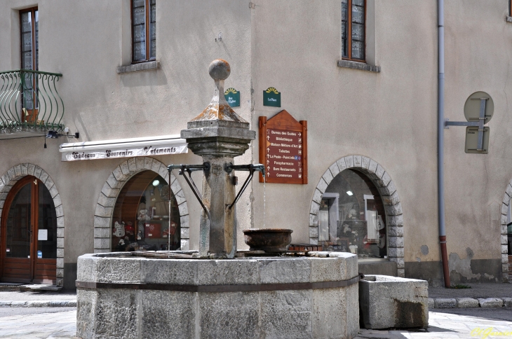 Fontaine du centre - Aussois