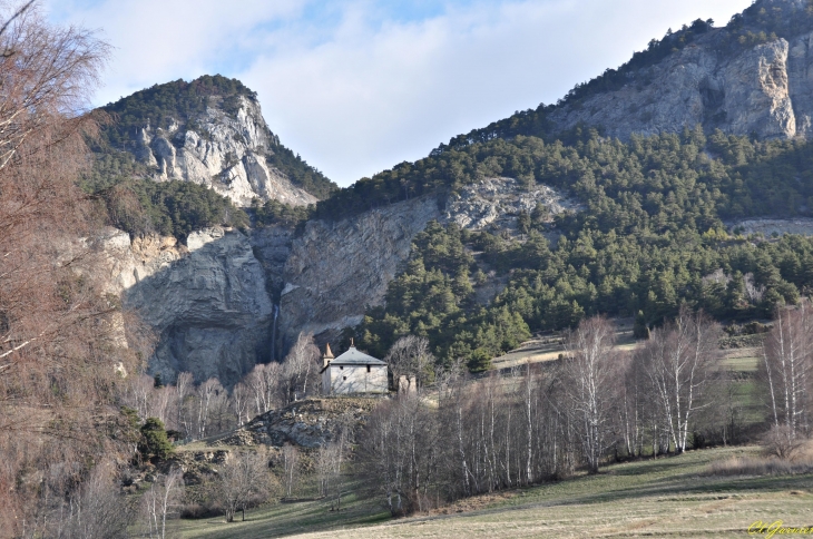 Chapelle Saint Benoît du Moyen-Age - Avrieux