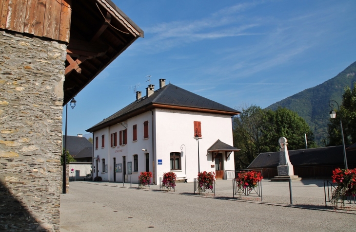 La Mairie - Betton-Bettonet