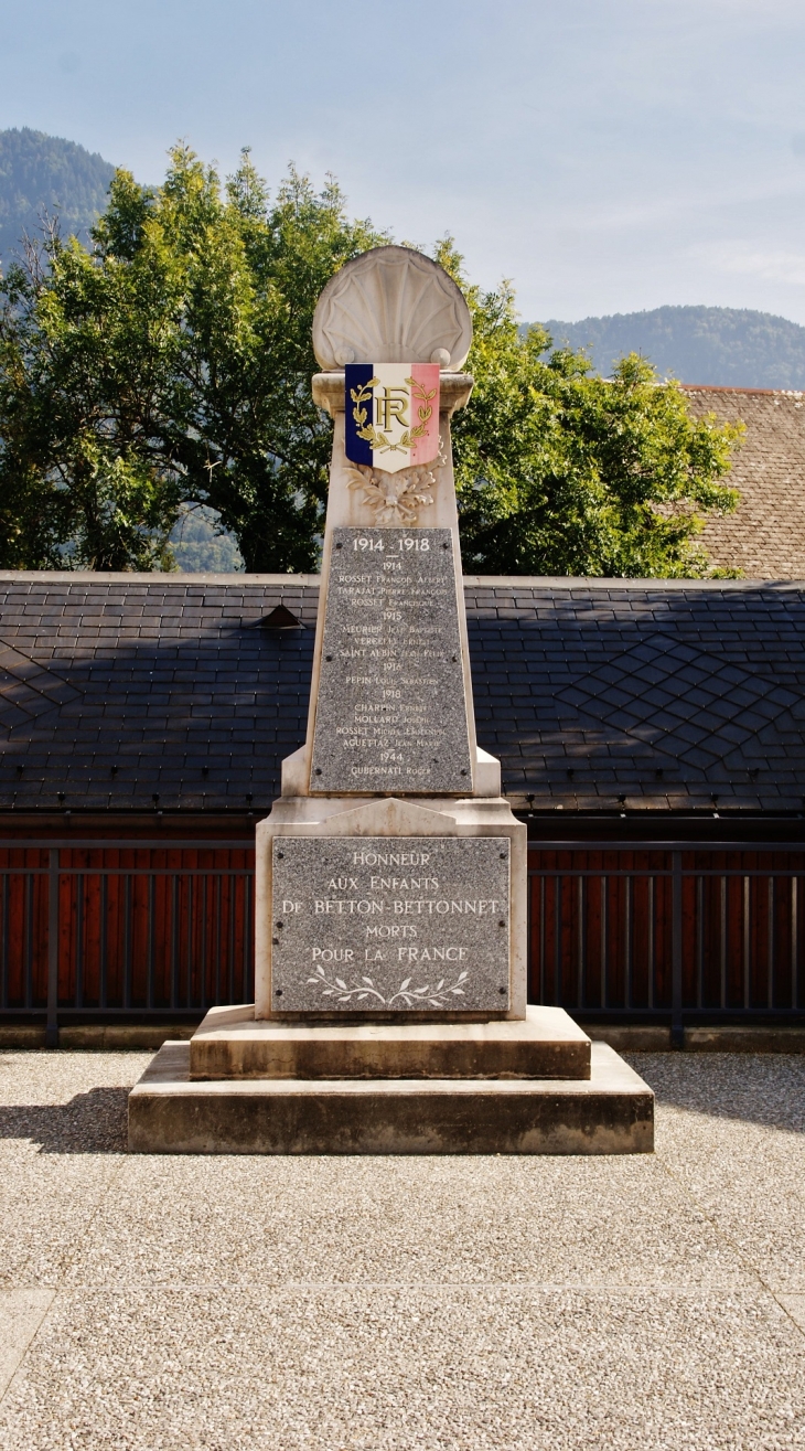 Monument aux Morts - Betton-Bettonet