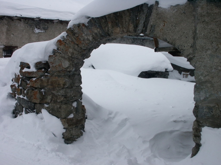 Arche sous la neige - Bonneval-sur-Arc