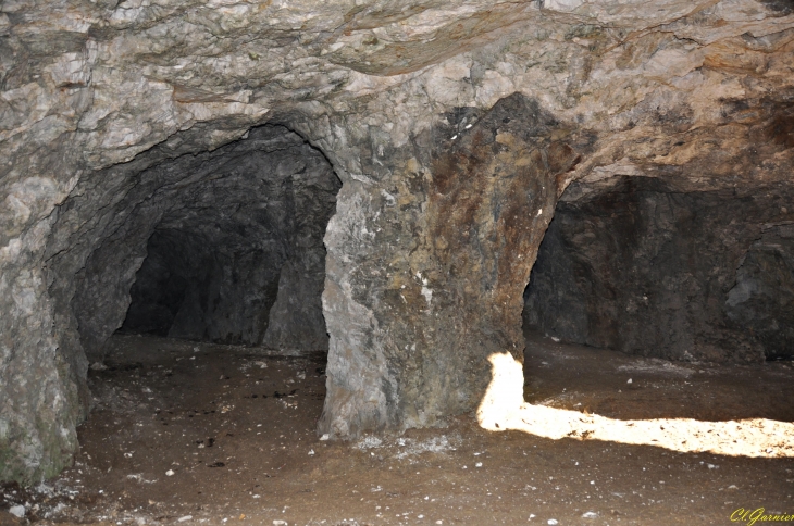 Anciennes carrières de Gypse - Vallée de la Maurienne - Bramans