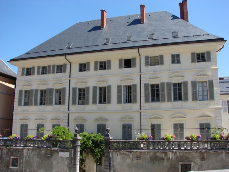 Hôtel Monfalcon - Chambéry