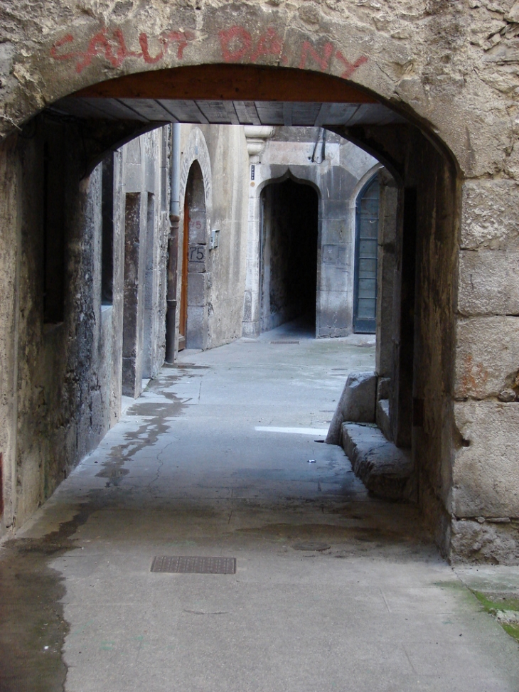 Traboule sur la Place Saint-Léger - Chambéry