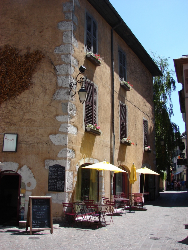 La Rue Saint-Réal - Chambéry