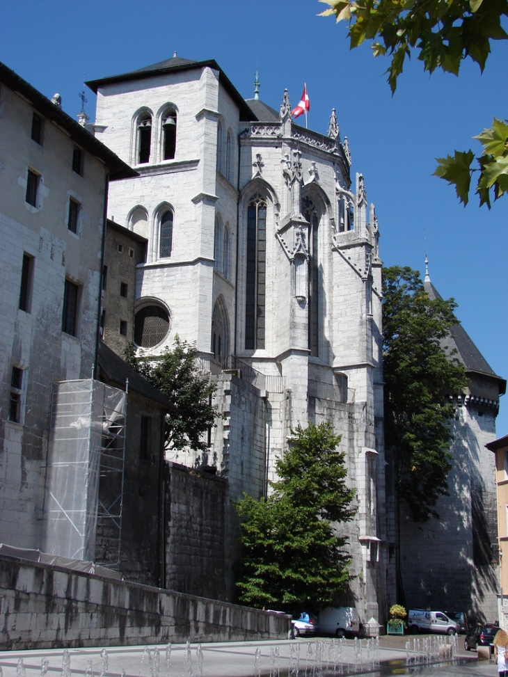 Le Château des Ducs de Savoie et la Sainte Chapelle - Chambéry