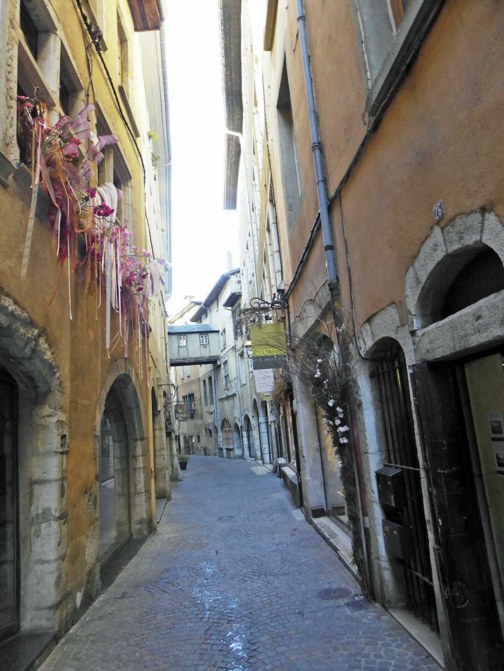 Rue basse du château - Chambéry