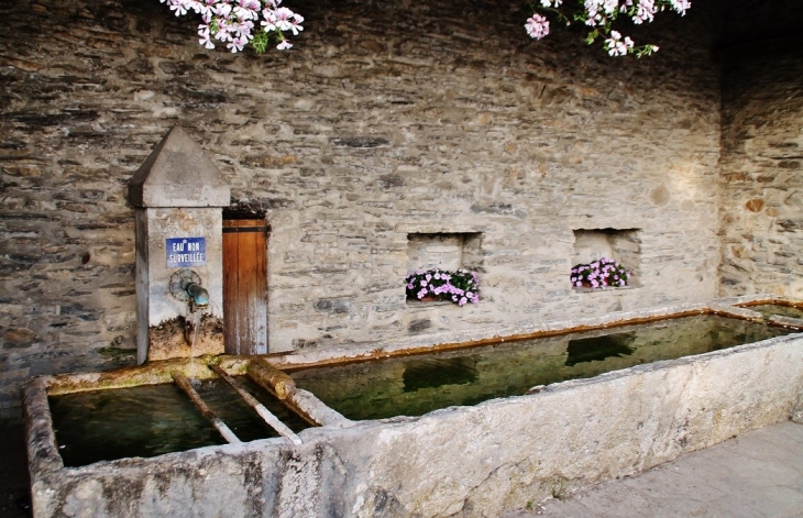 Le Lavoir - La Chapelle-Blanche