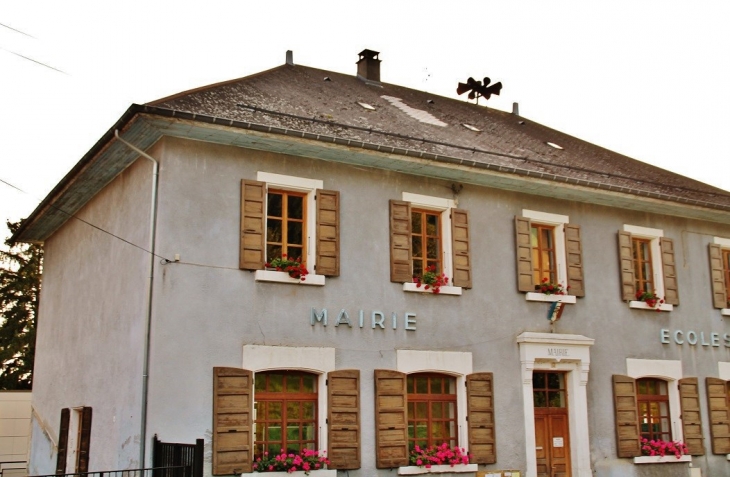 La Mairie - La Chapelle-Blanche