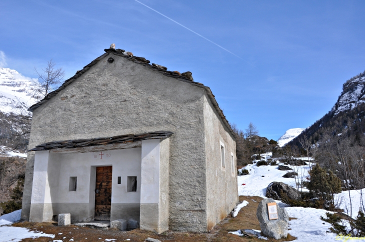 Chapelle St Etienne 16è S - Lanslevillard