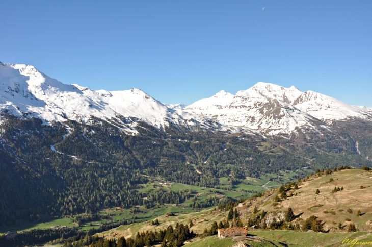 Vallée de la Maurienne depuis la Fesse du Millieu - Lanslevillard