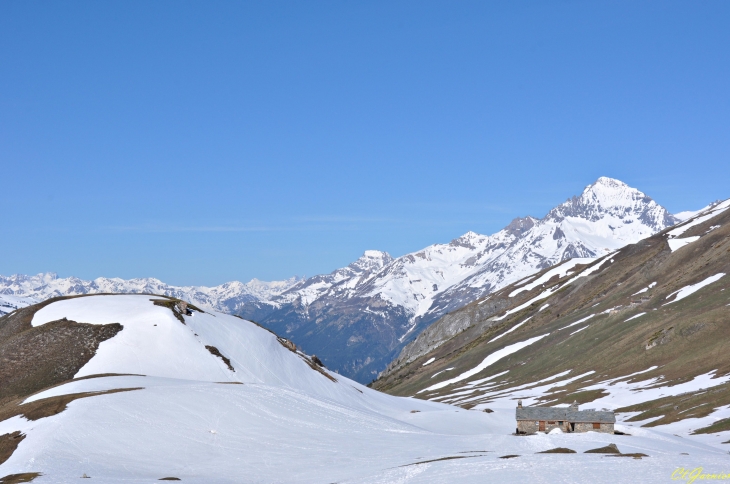 Refuge de Vallonbrun & Dent Parrachée - Lanslevillard