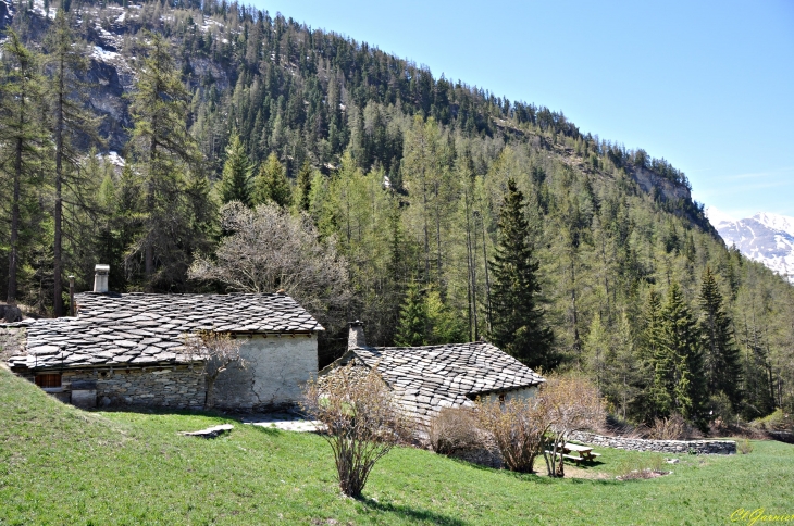 Chantelouve d'en haut - Lanslevillard