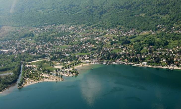 Le Bourget du Lac (photo aérienne) - Le Bourget-du-Lac