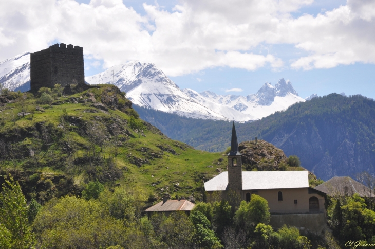 Tour de Bérold & N.D de l'Annonciation - Le Châtel