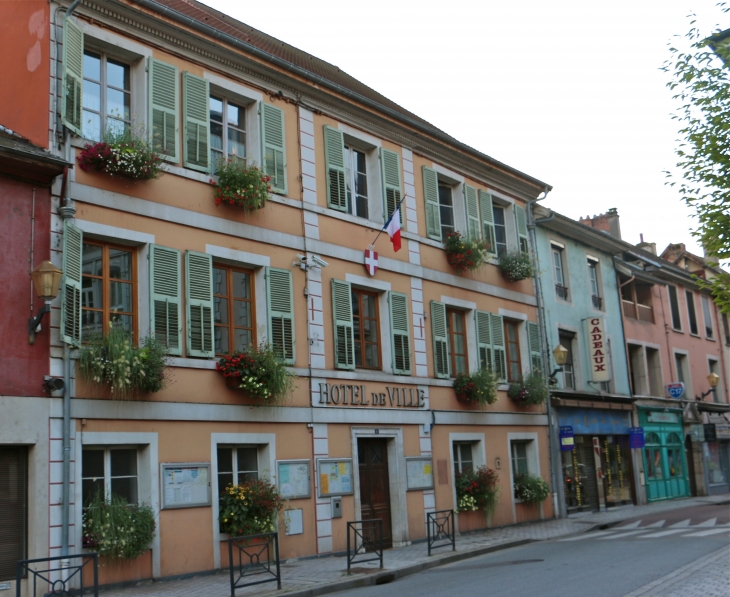 L'Hotel de Ville. - Le Pont-de-Beauvoisin