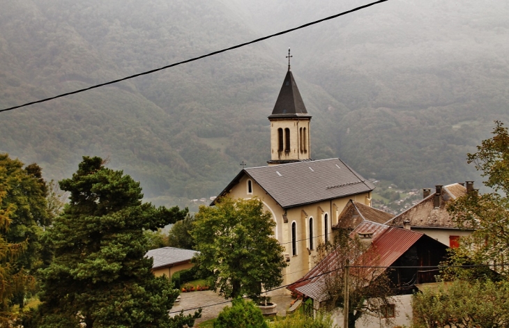    église Saint-Pierre - Montgilbert