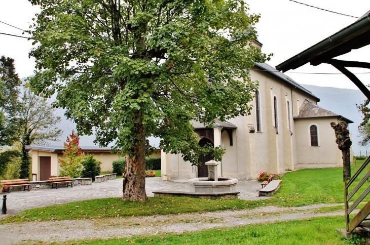    église Saint-Pierre - Montgilbert