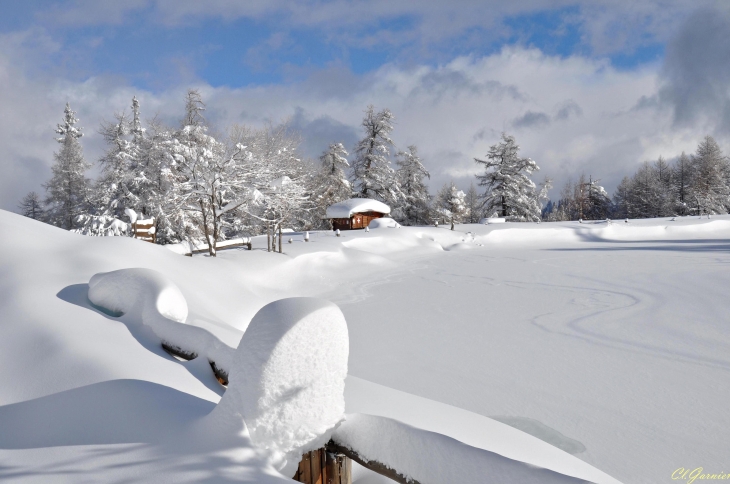 Importante chute de neige le 5/12 - 1.10 m au bord du lac de Pramol  - Montricher-Albanne