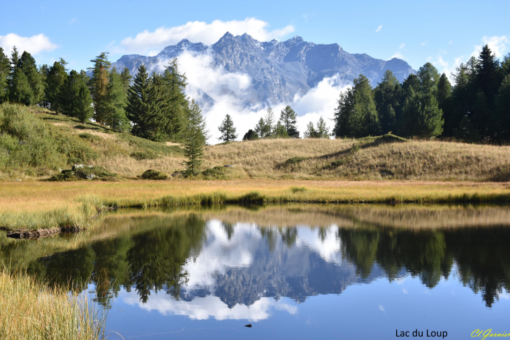 Reflet de la Pointe Renod - Lac du Loup - Orelle