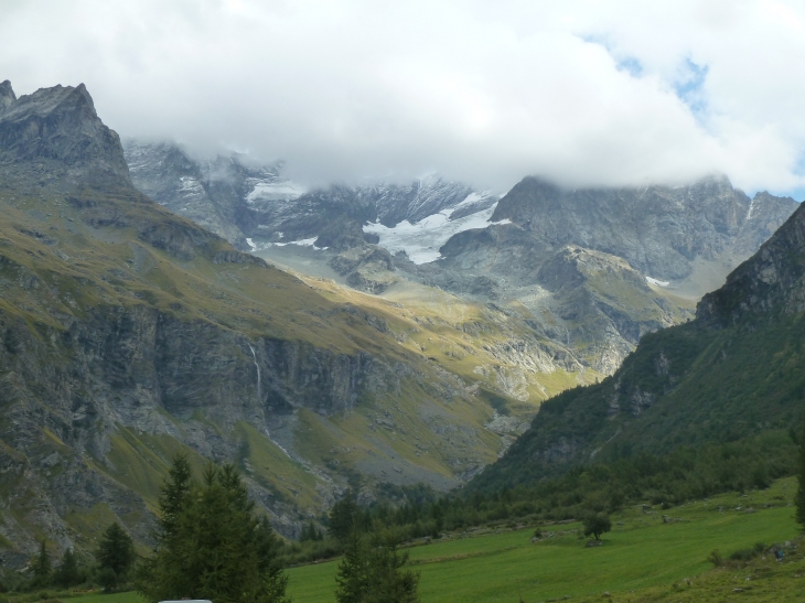 ROSUEL : le cirque glaciaire, porte de la Vanoise - Peisey-Nancroix