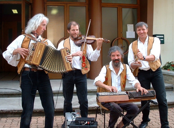 Campanelle-folk à Randens