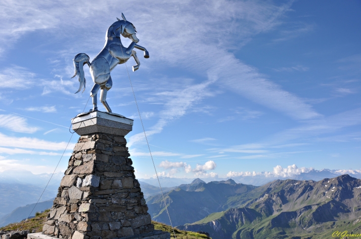 Cheval cabré - Sculpture au Cheval Noir - Saint-François-Longchamp