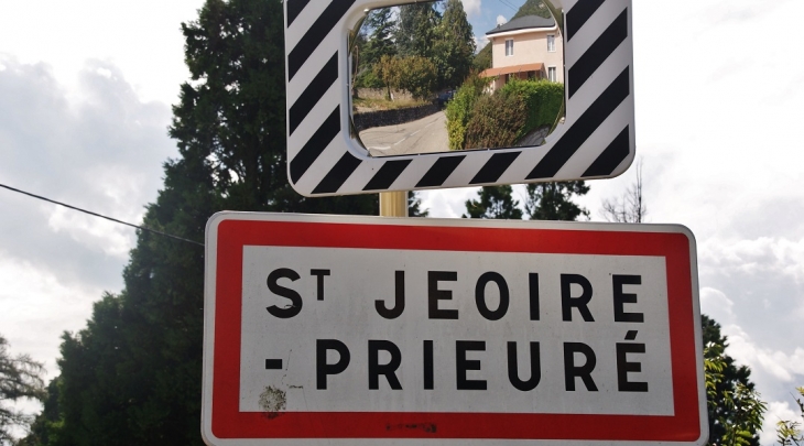  - Saint-Jeoire-Prieuré