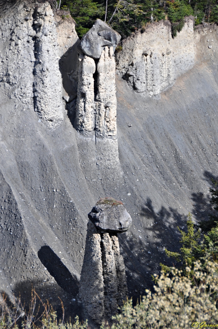 Demoiselles coiffées ( Fées ) - Les Essarts - Tourmentier - Saint-Julien-Mont-Denis