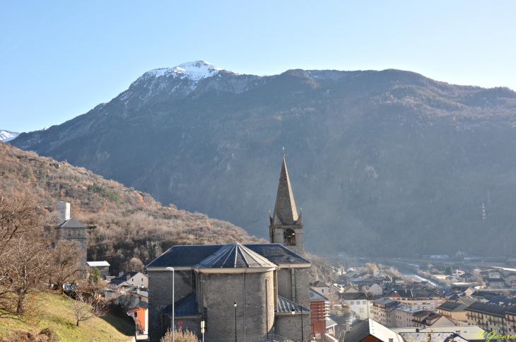 L'eglise - Saint-Michel-de-Maurienne