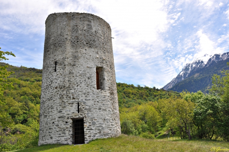 Tour de Chambarlet - Saint-Michel-de-Maurienne