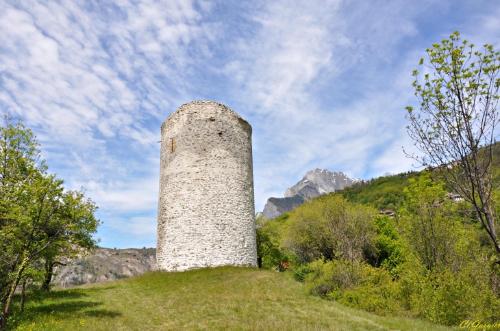 Tour de Chambarlet - Saint-Michel-de-Maurienne