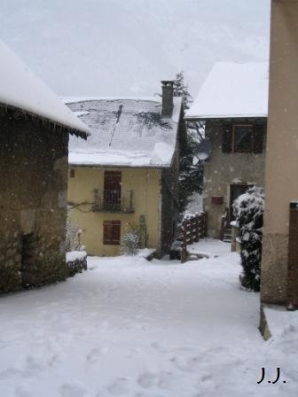 MAISONS DE VILLAGE SOUS LA NEIGE - Saint-Thibaud-de-Couz