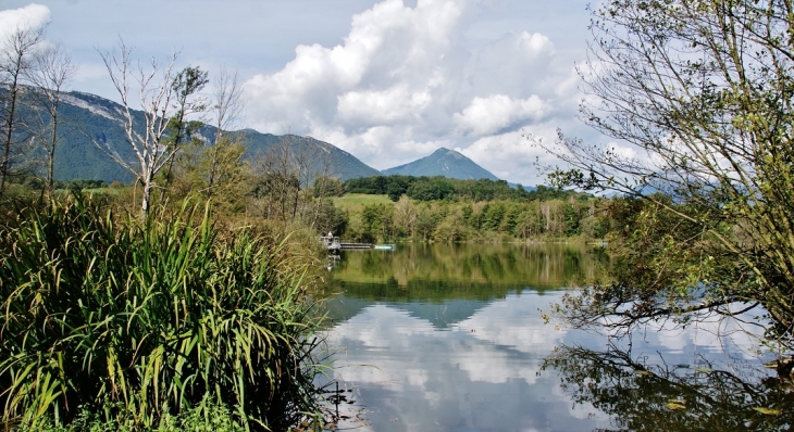 Le Lac - Sainte-Hélène-du-Lac