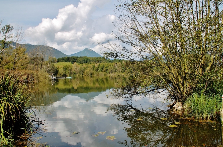 Le Lac - Sainte-Hélène-du-Lac