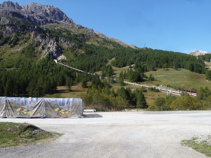 Le FUNIVAL (funiculaire en partie sous tunnel) - Val-d'Isère