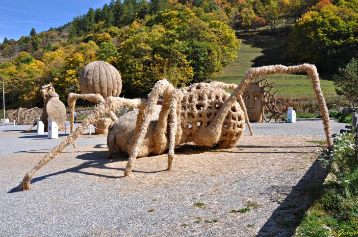 Les Verneys - Sculpture de Paille & Foin - Valloire