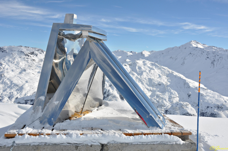 La Dame assise aux bras Croisés - Crey du Quart - Valloire