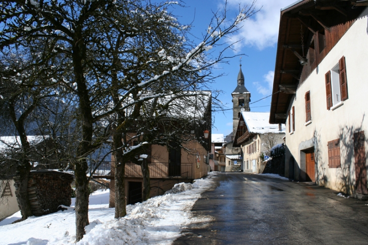 Soleil et neige au village - Villard-sur-Doron